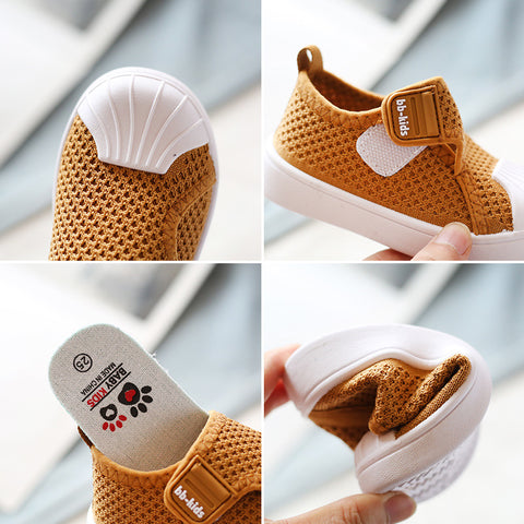 Breathable Slip-On Shoes Toe Cap Design