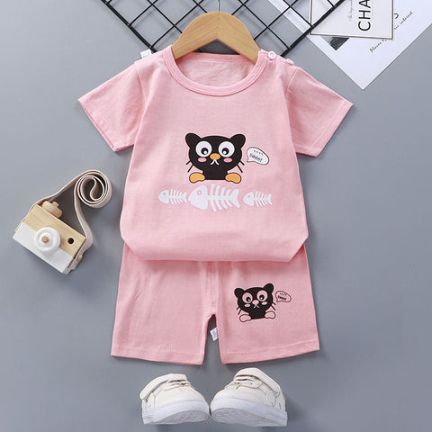 T-Shirt and Shorts Friendly Character Set