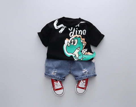 Set aus T-Shirt mit Dinosaurier-Print und Jeansshorts