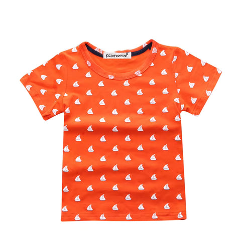 طقم مكون من 4 قطع: تيشيرت بحري وبنطال جينز