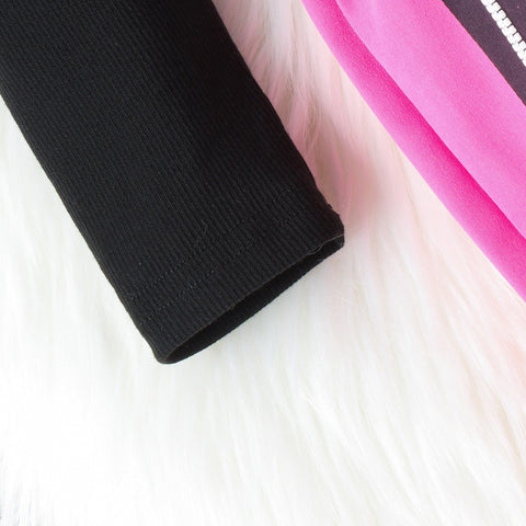 طقم سويت شيرت وبنطال كارجو أنيق بإطلالة عصرية مستوحاة من أزياء الشارع