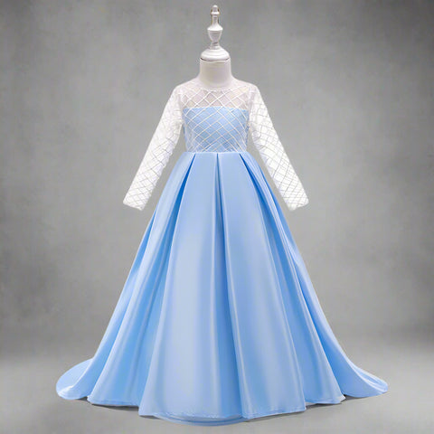 Vestido de princesa de satén con mangas de malla