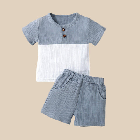 Set di maglietta e pantaloncini in morbido cotone traspirante