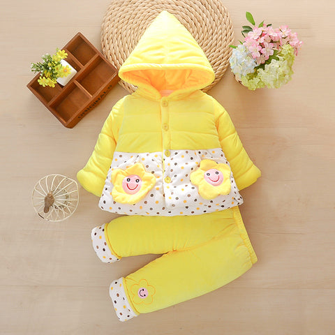 Conjunto de chaqueta acolchada con capucha y pantalones cálidos