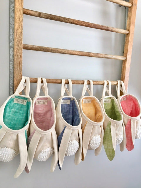 Hanging Bunny Pod Storage Bag Organizer