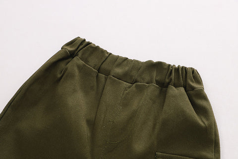 Completo con top in morbido cotone con stampa di dinosauri e pantaloni con elastico in vita