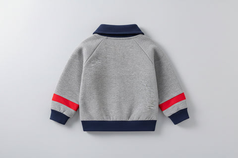 Barvita bombažna polo majica z vezenjem avtomobila