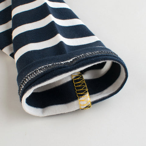 Niedliches Baumwoll-T-Shirt mit Bärenmuster