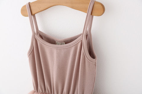 فستان قطني خفيف الوزن بحمالات