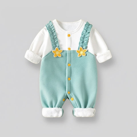 Baby outfit with green overalls and white shirt on a gray background, featuring the brand 'Xiao Qiudong'.