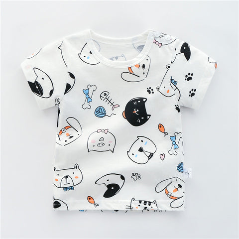 Children's t-shirt with animal pattern on a white background